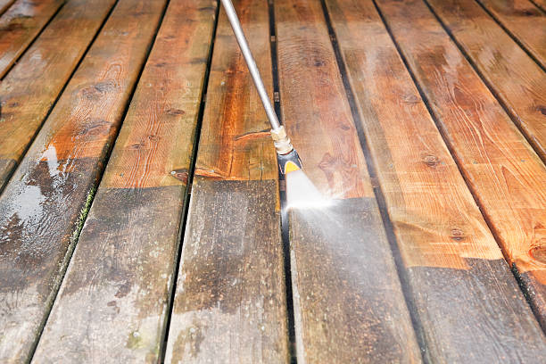 Pressure Washing Contractors in Reading, MI